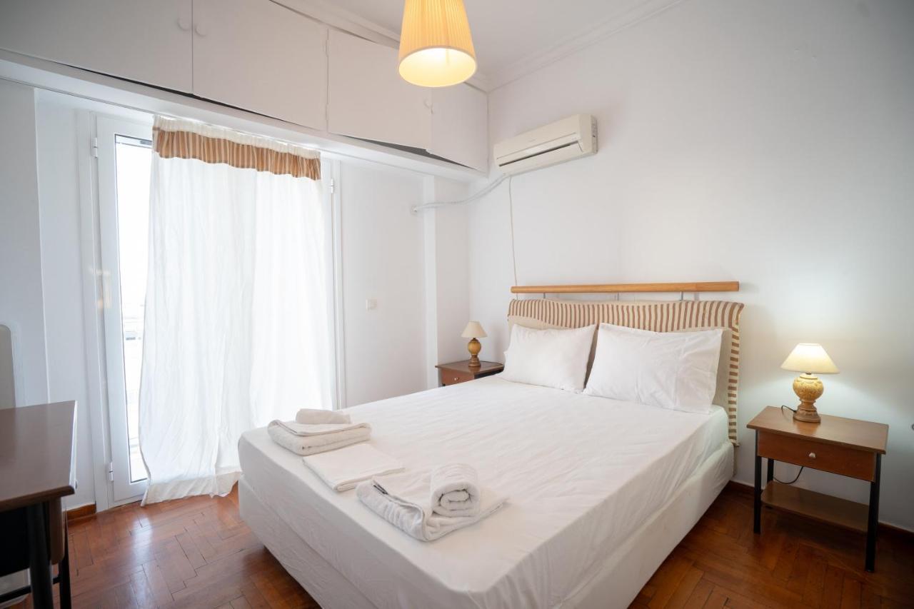 Dimotiko Theatro Metro St. 1 Bedroom 4 Pers. Flat Piræus Eksteriør billede