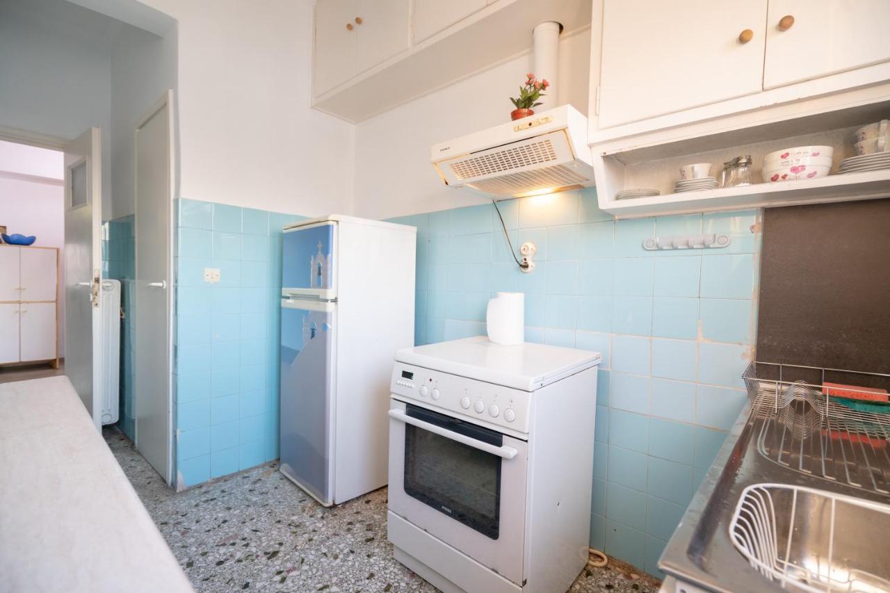 Dimotiko Theatro Metro St. 1 Bedroom 4 Pers. Flat Piræus Eksteriør billede